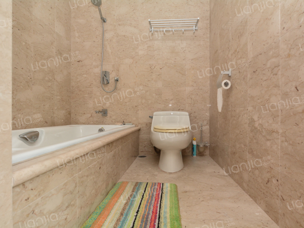 【多图】金湖山庄二手房 4室2厅 144平 800万