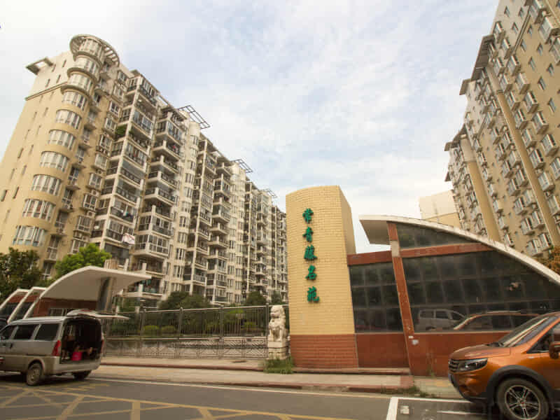 光谷广场常青藤一期朝南主卧合租租房价格信息_武汉东湖高新租房价格