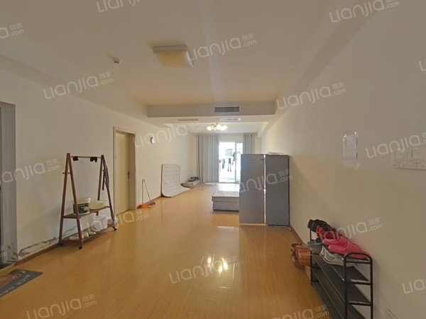 整租· 置地栢悦公馆 4室2厅 南