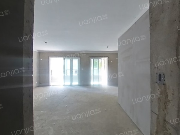 整租· 绿地柏仕公馆 3室2厅 南
