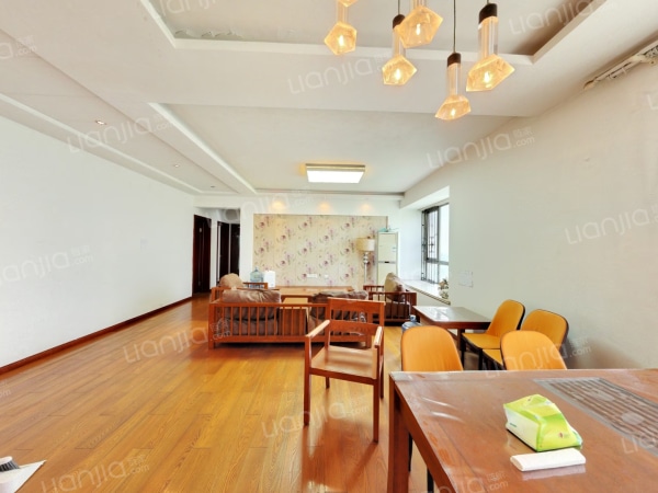 蜀山区三户室119.11平米正南6层