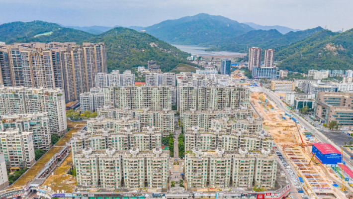 五洲花城一期山场花园