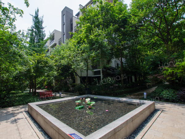 龙湖睿城一室一厅朝南的证在手单价7100,重庆沙坪坝大学城龙湖睿城