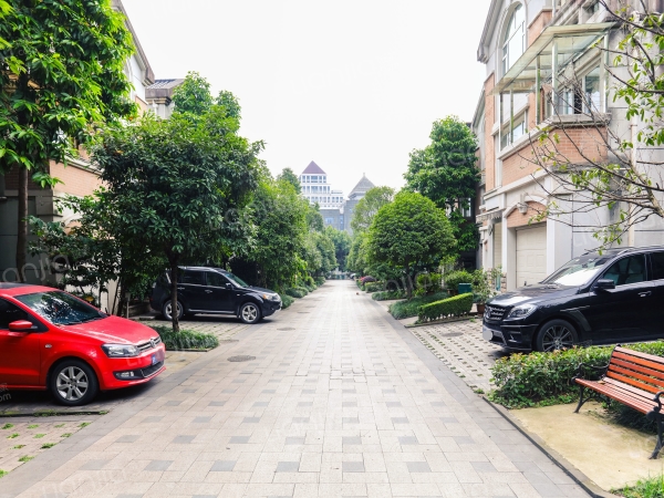 3室2厅 166平 154万元/套 汇景台装修三房,带阳光书房,带大阳台 重庆