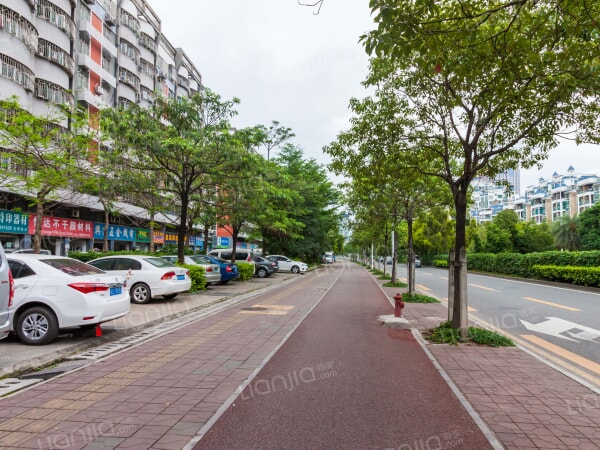 兴华花园二手房 3室2厅 96平 330万元/套 |链上未来的家|近西乡地铁口