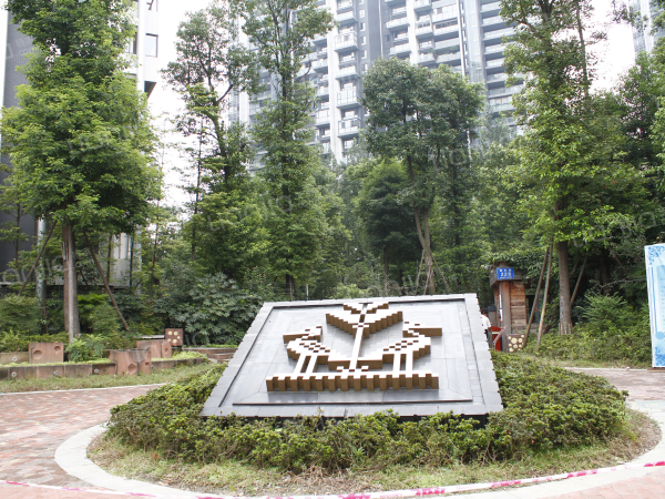 为你而选为你为家金沙鹭岛一期 套三双卫 有装修 客厅带阳台