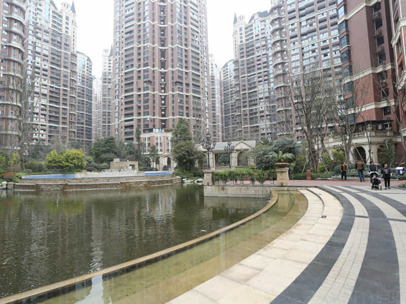 中德英伦联邦a区