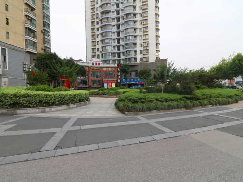 江东北名仕嘉园朝南次卧合租租房价格信息_南京建邺租房价格信息-自如