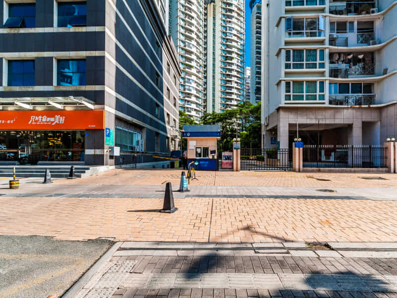 南山中心保利城花园朝南次卧合租租房价格信息_深圳南山区租房价格