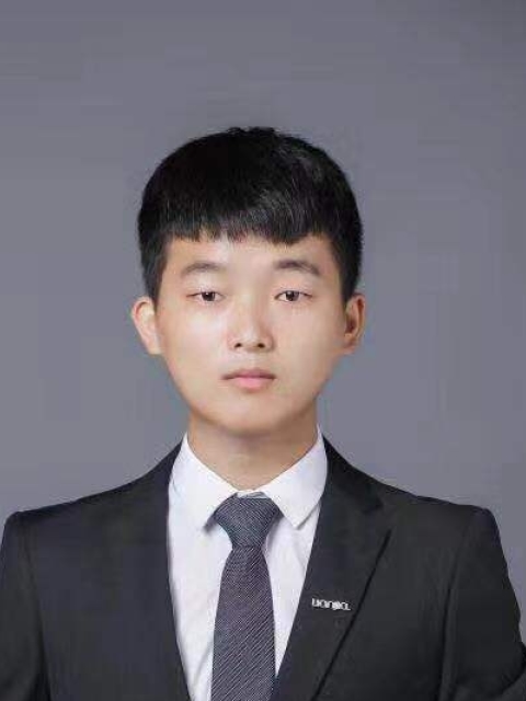 何瑞东