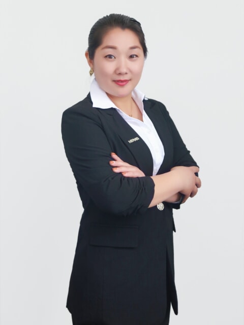 何晶