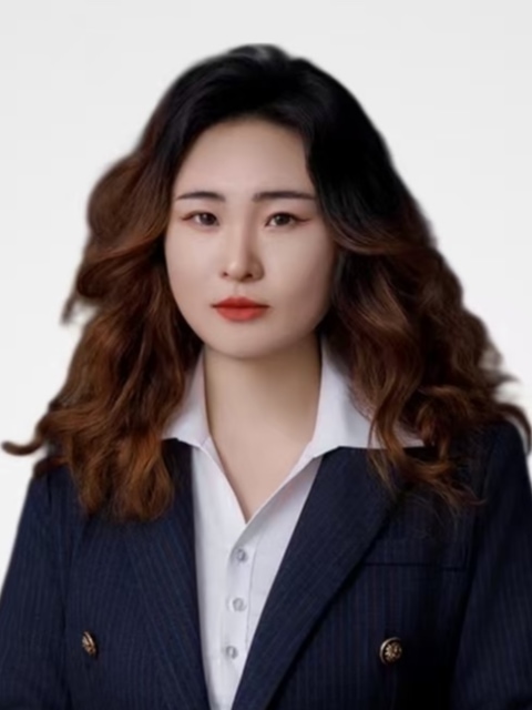 张英英