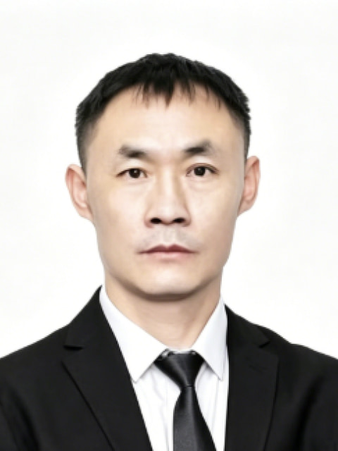 李国平