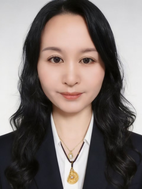 李芳