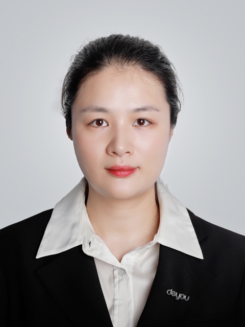 杨佳玲