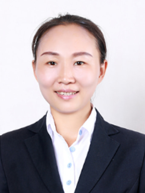 李琼