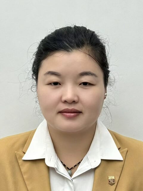 封苗苗
